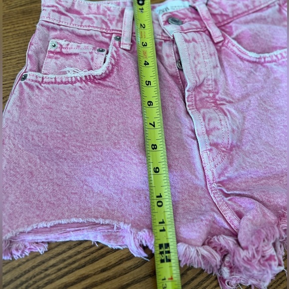 Zara Button Fly Pink Jean Shorts with Frayed Hem 4 - Picture 2 of 8